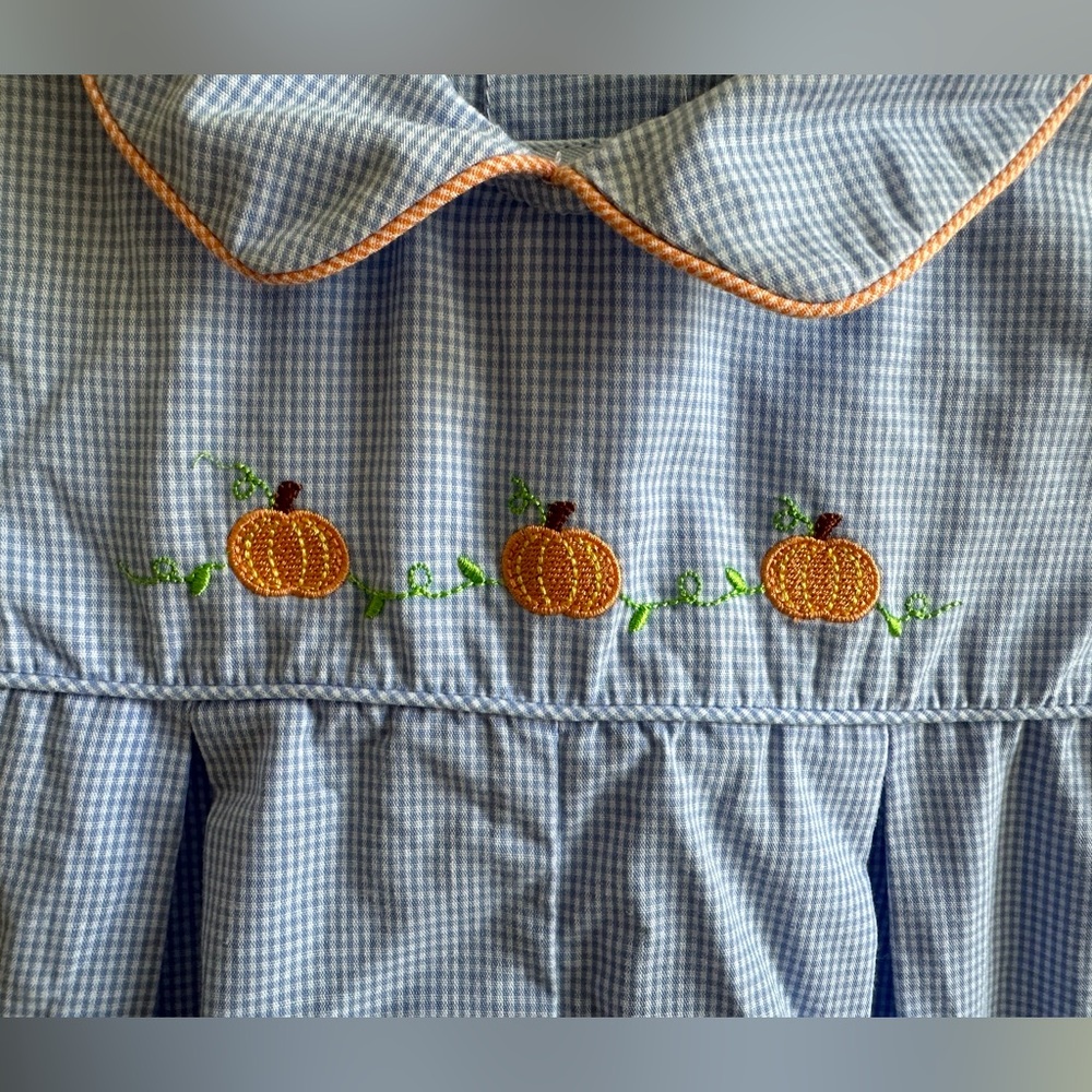 Anavini Romper with Hand Smocked Pumpkin Detail (24 mos)